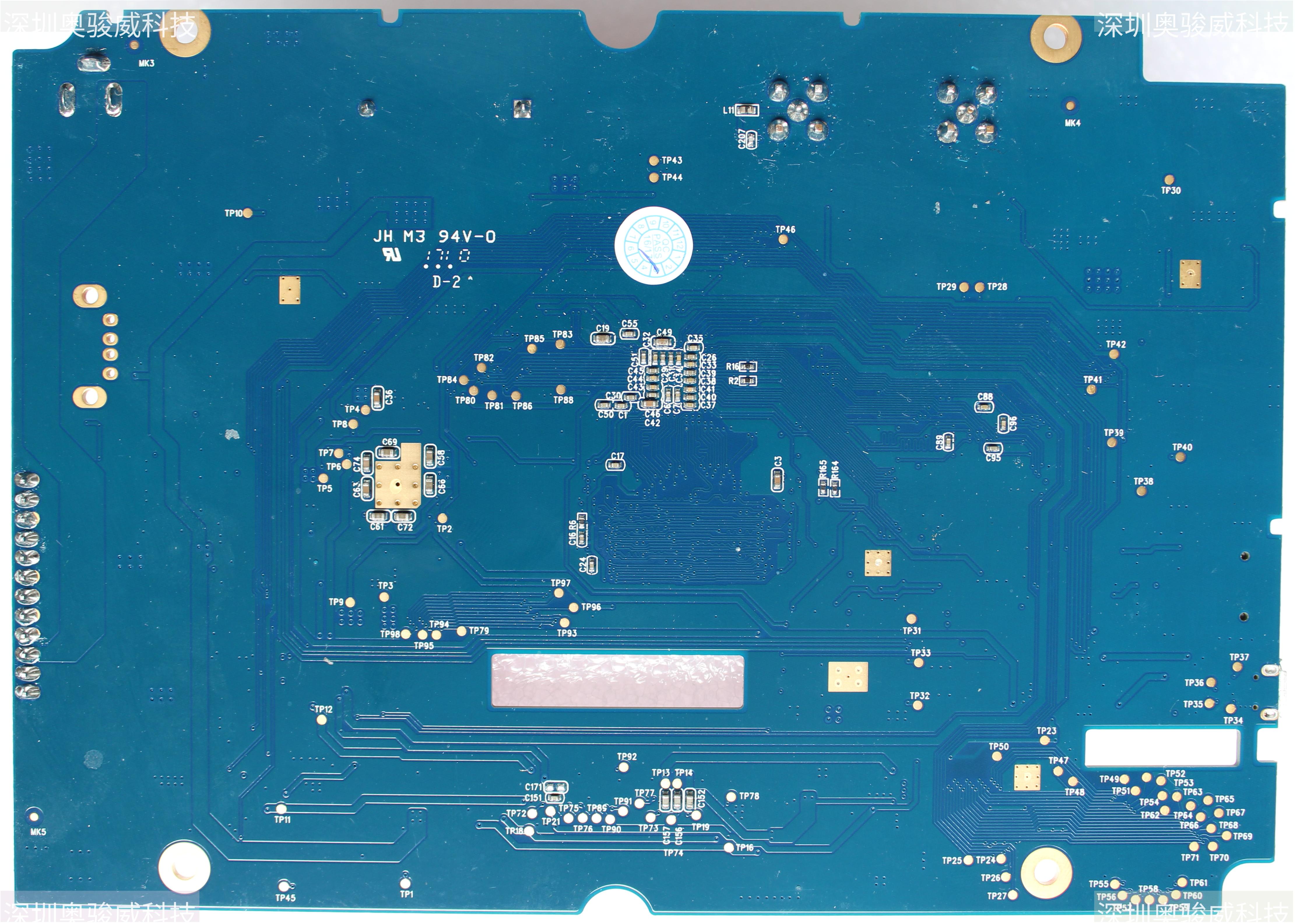 ../../../_images/A33_HARVESTER_GPS_V40_BOTTOM2.JPG